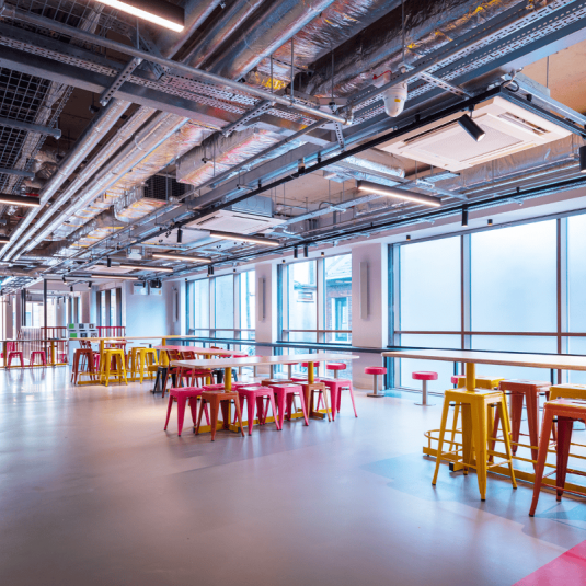 Clink i Lár hostel breakfast and dinning area