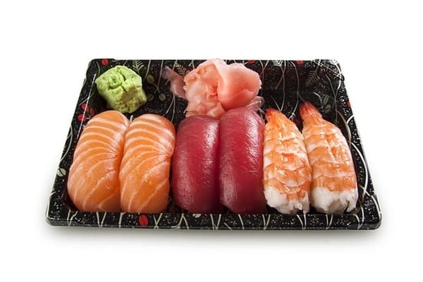 Sushi platter with 3 types of nigiri