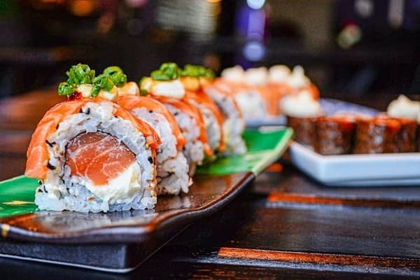 Sushi roll with salmon and cream 