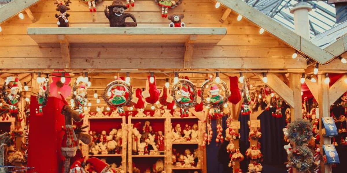 christmas market stalls