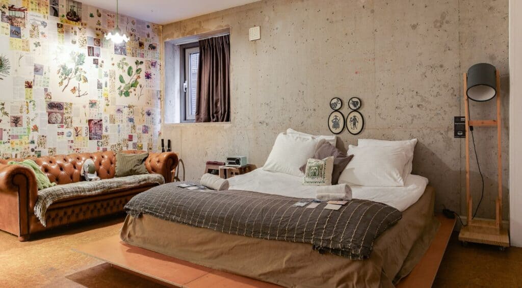 ClinkMama private room