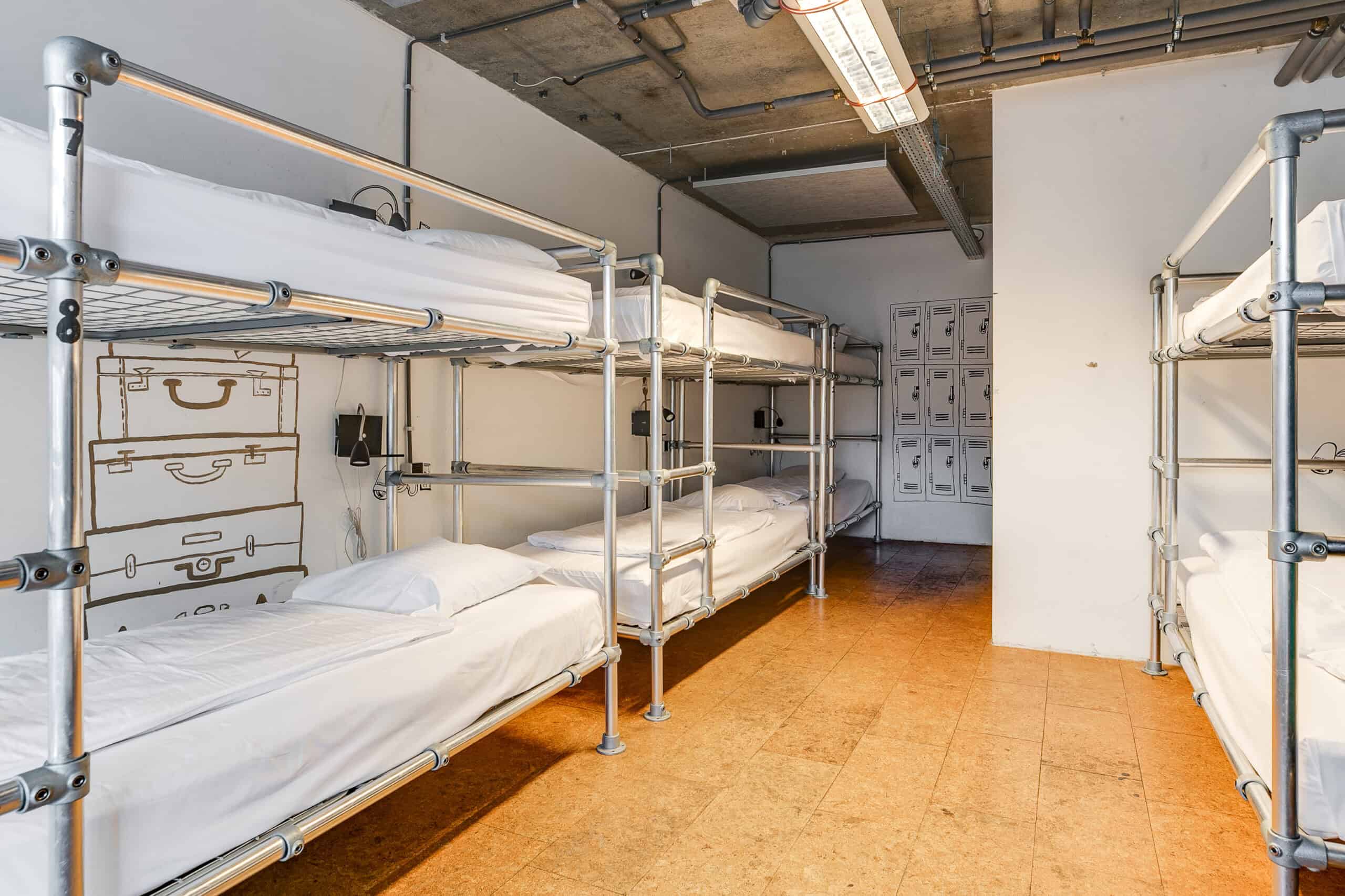 ClinkMama dormitório de 12 camas