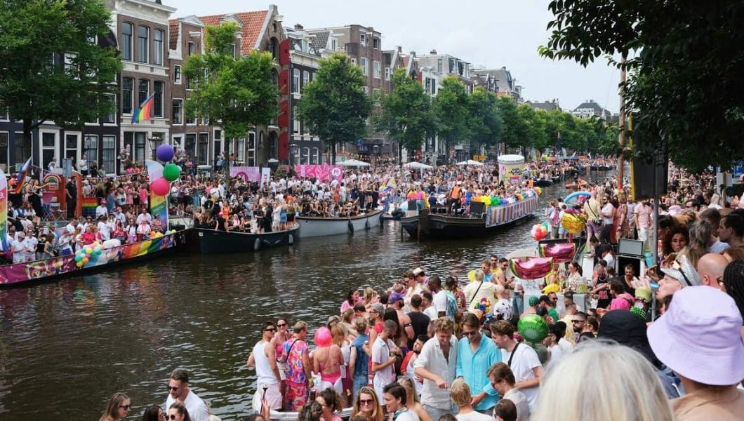Crowds at Amsterdam pride
